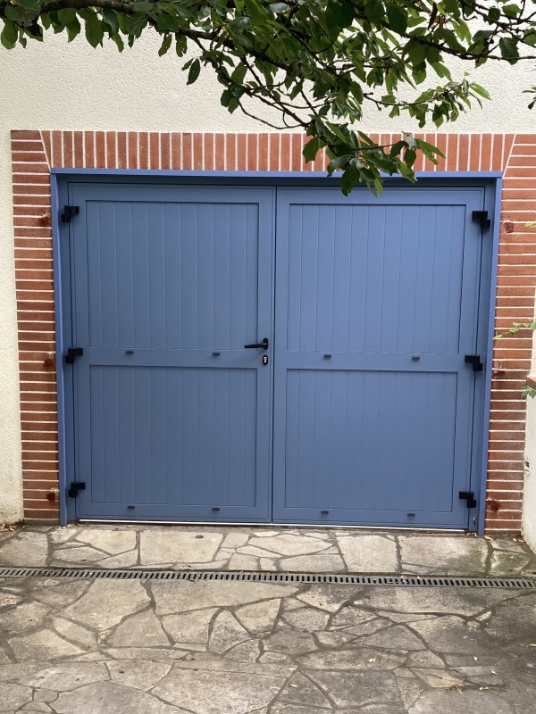 installation d’une porte de garage de qualité sur la commune de L’Union près de Toulouse par Varialu SN Frouzins