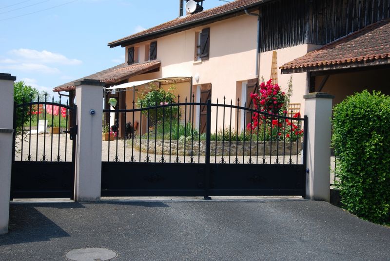 Portail et Portillon en acier traditionel dans l'agglomération Toulousaine 31